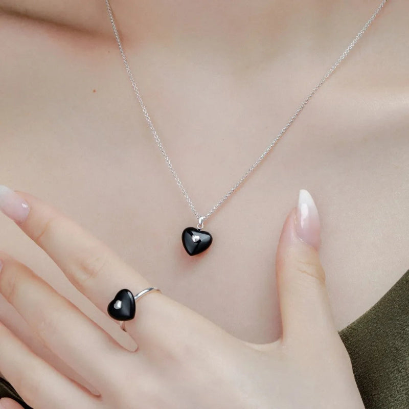 Chunky Link Chain Heart Necklace with Stone Inlay


