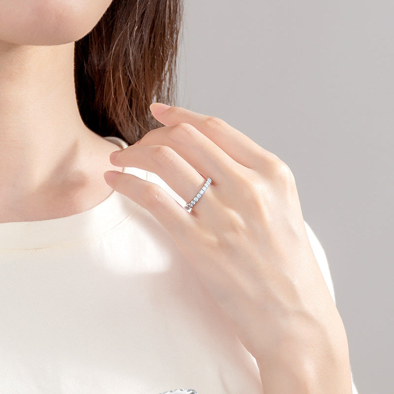 D-Grade VVS1 Clarity Moissanite Band

