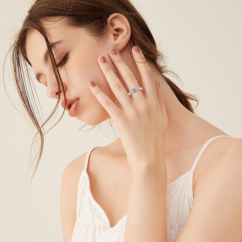 Handcrafted Moissanite with Sparkling Band

