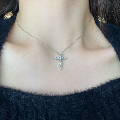 Luxurious Cubic Zirconia Inlaid Cross

