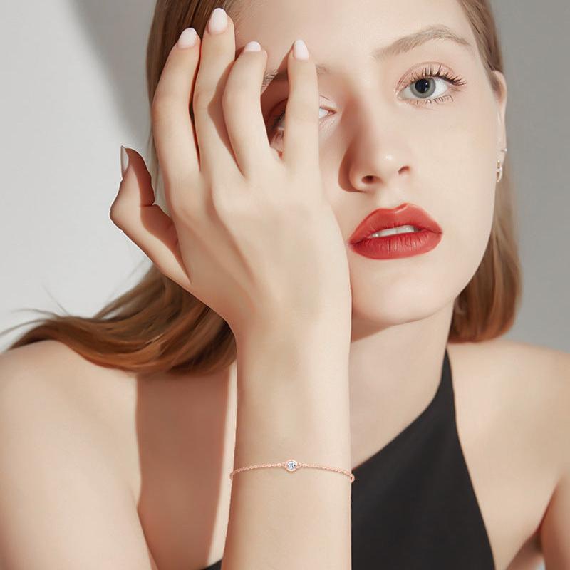 Glamorous D-Grade VVS1 Bezel Set Bracelet

