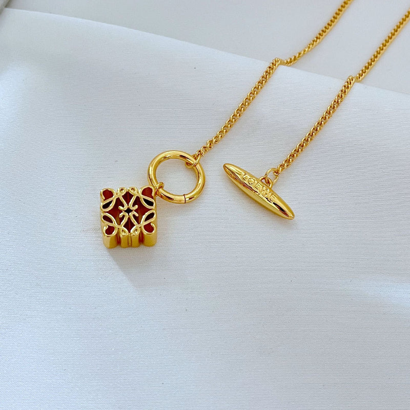Luxury Gold-Plated Toggle Necklace

