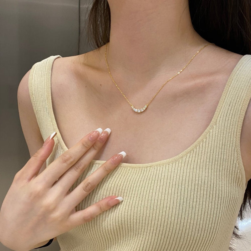 Brilliant Gold Curved Bar Necklace


