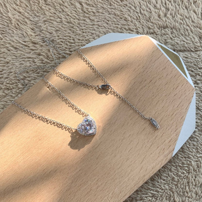 Romantic Silver Heart Necklace

