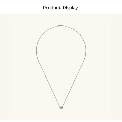 Delicate Gold Chain with Moissanite

