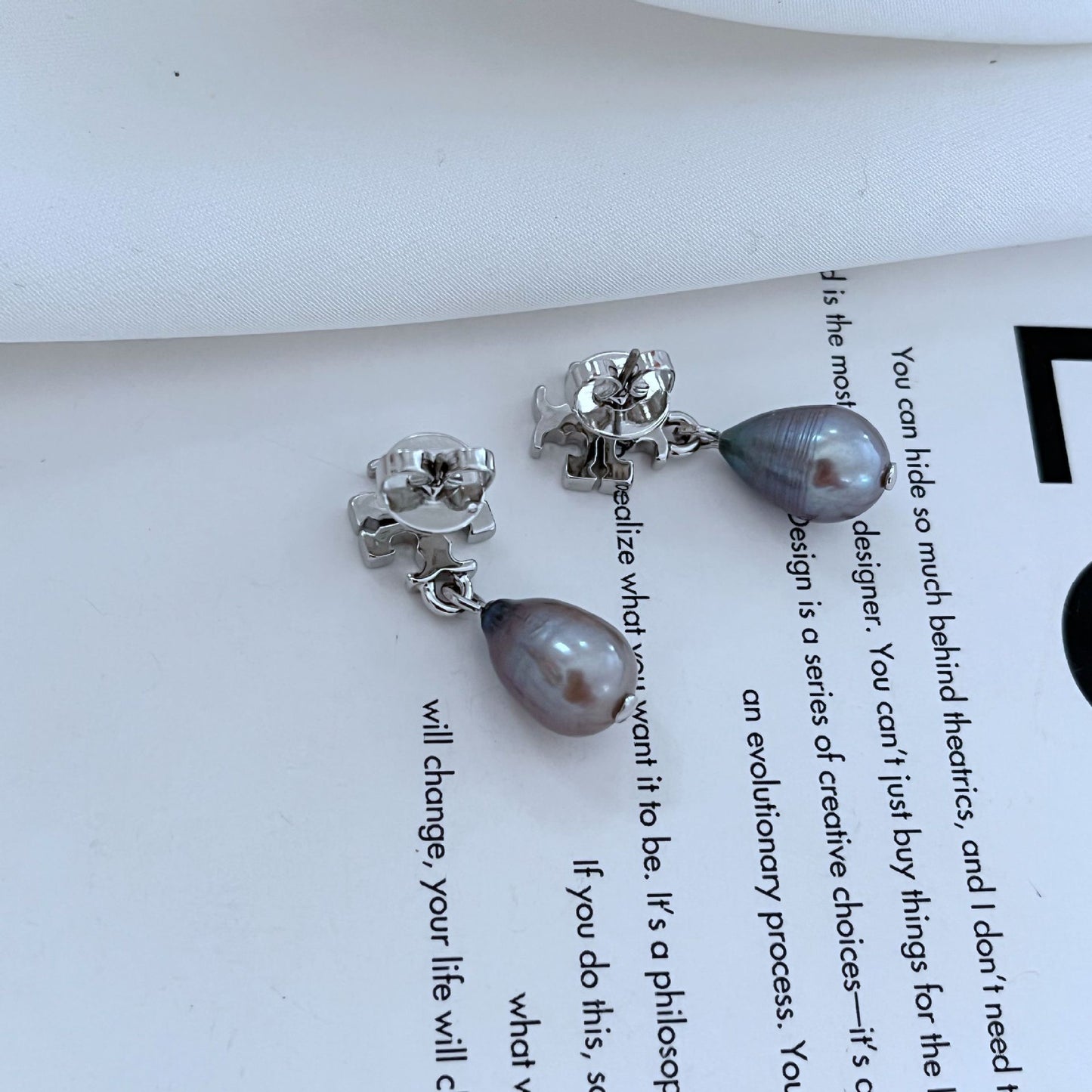 Minimalist Crystal Pearl Earrings