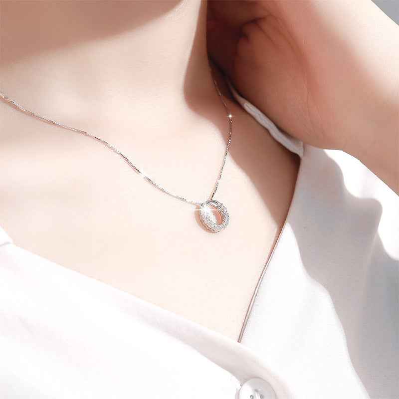 925 sterling silver Sparkling Circle Pendant Necklace
