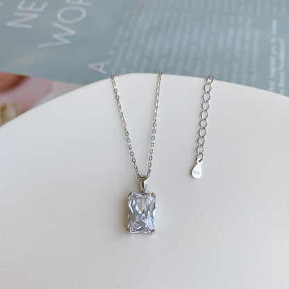 Hypoallergenic Pendant