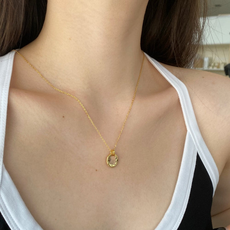 Classic Gold Disc Necklace

