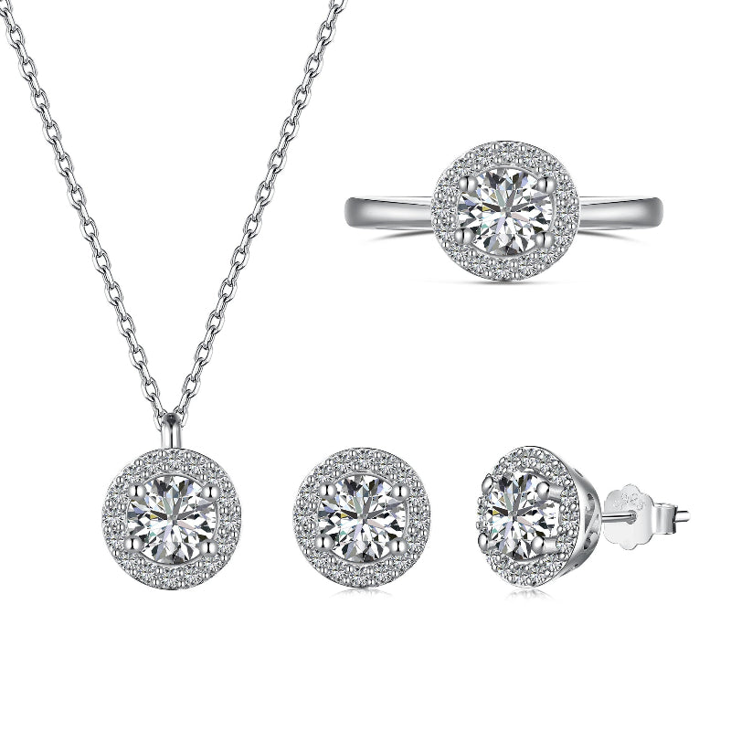 Shimmering Round Zirconia Pendant

