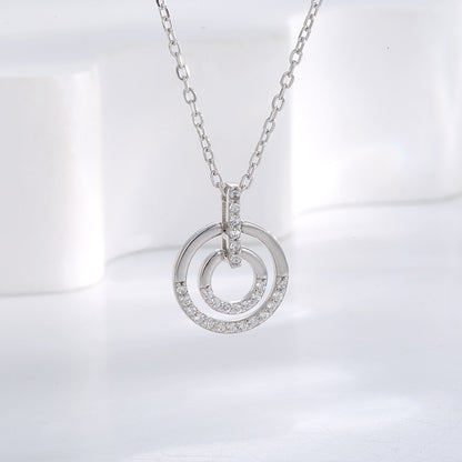 interlocking circle necklace