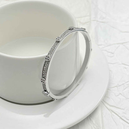 新款欧美时尚轻奢通勤小众设计镶嵌满钻英文字母金属气质手镯