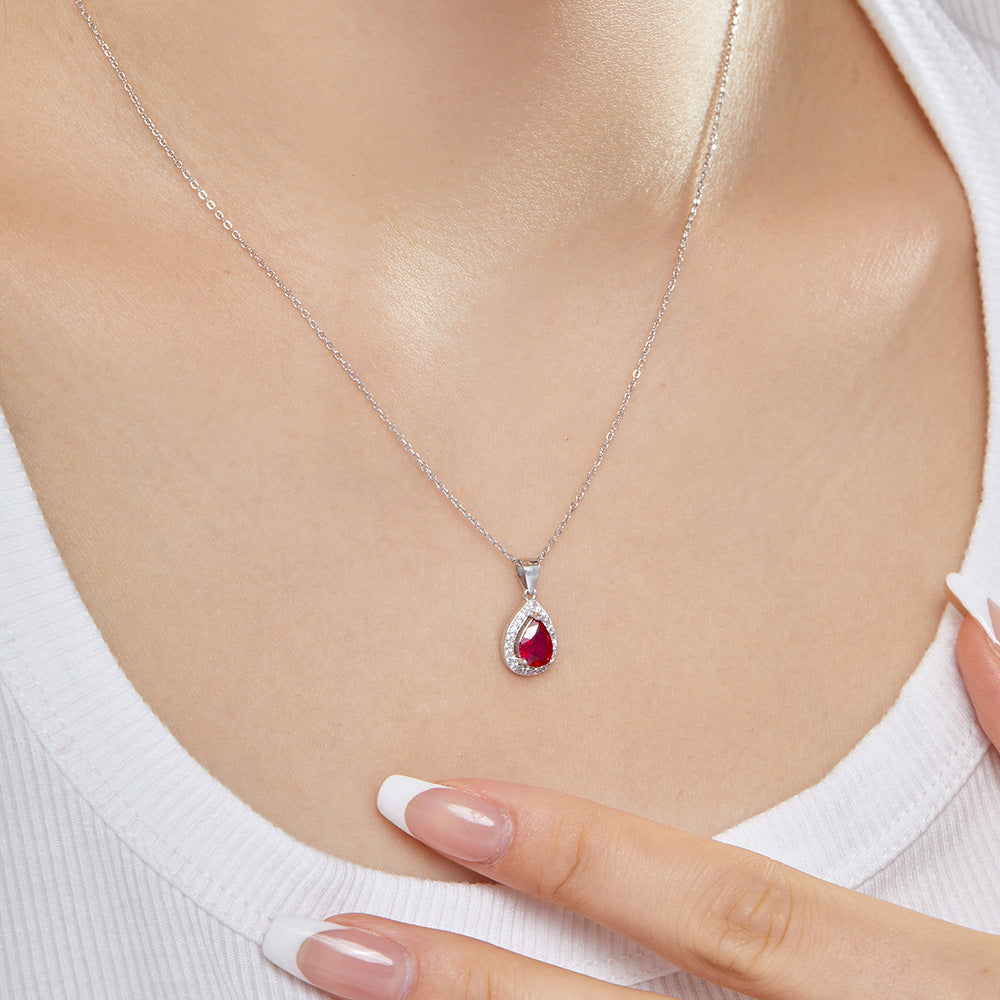 solitaire pear diamond necklace