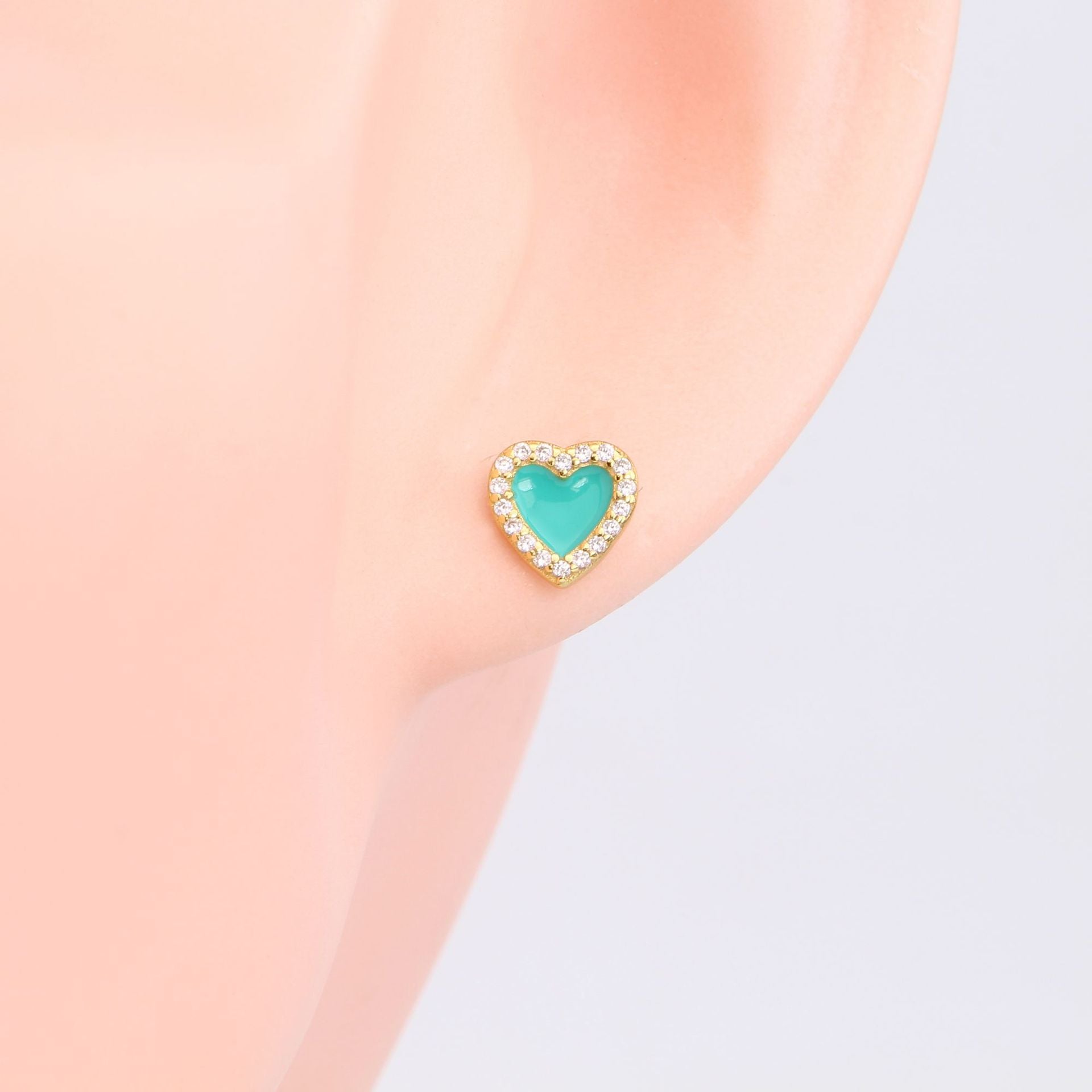 diamond heart stud earrings