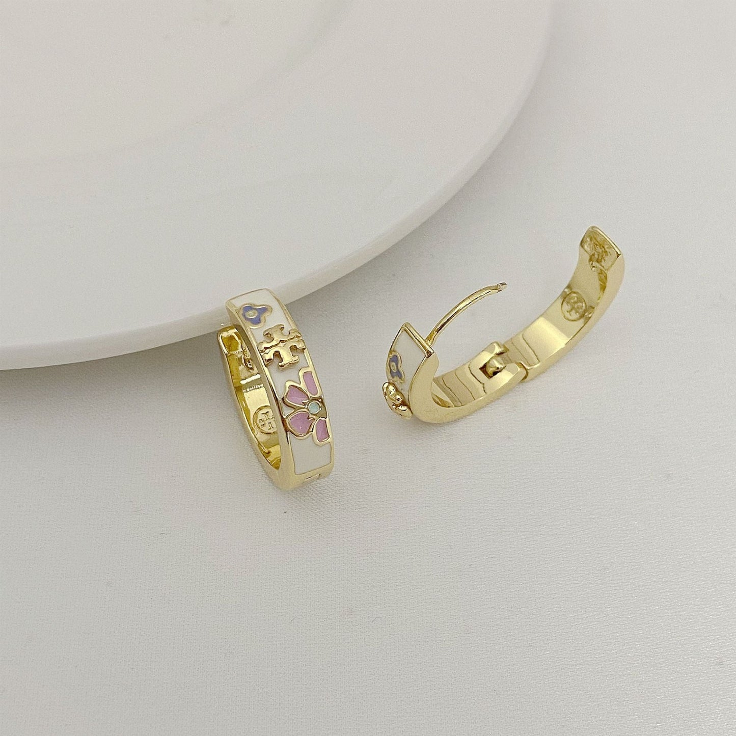 Tory Burch Exquisite Colorful Enamel Flower Earrings