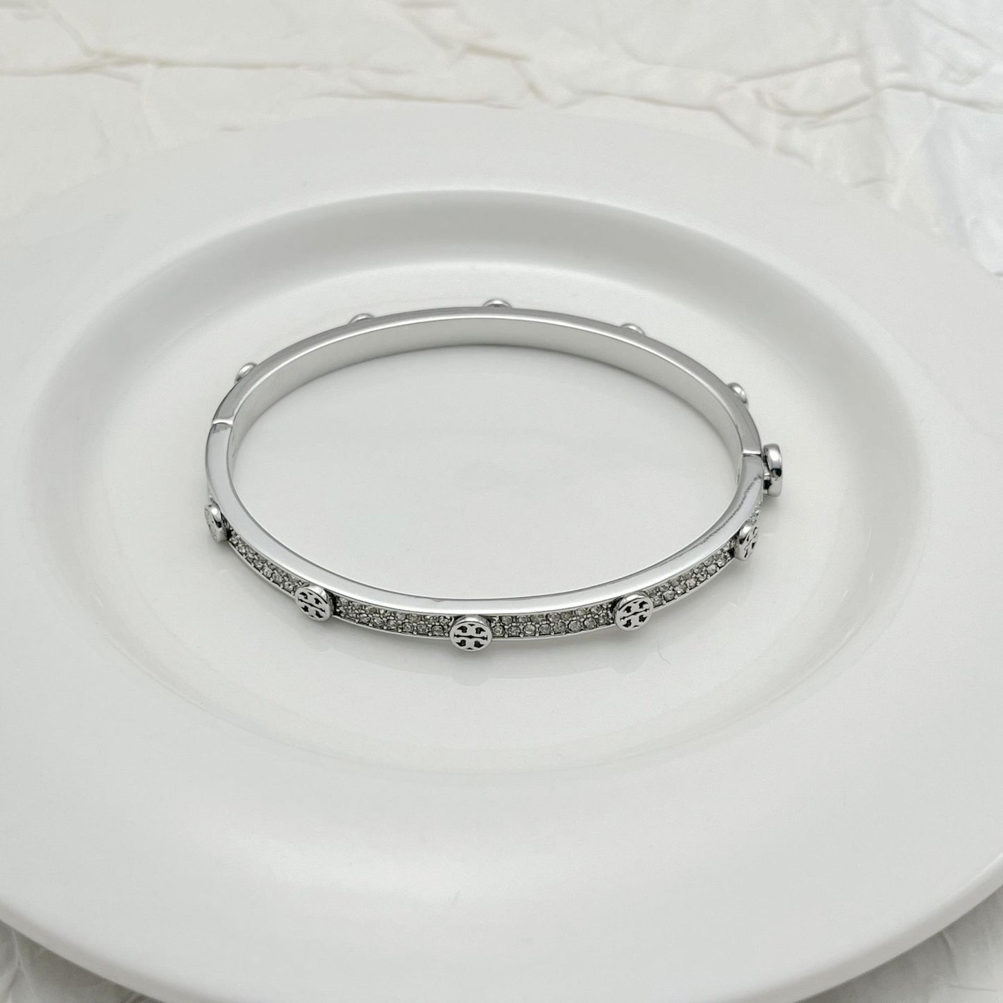 Tory Burch Diamond-Encrusted Metal Bracelet women Open