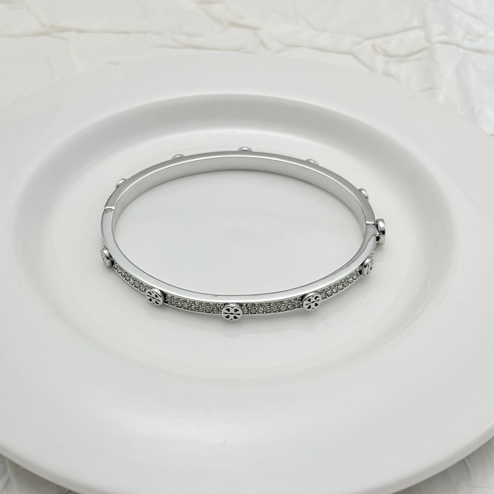 Tory Burch Diamond-Encrusted Metal Bracelet women Open