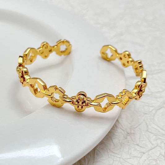 Tory Burch 18K Gold Plated Openwork Four-Leaf Clover Bangle