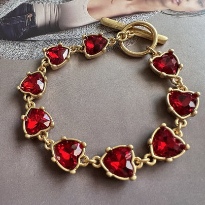 Oscar de la Renta Stylish Sparkling Crystal Heart Bracelet