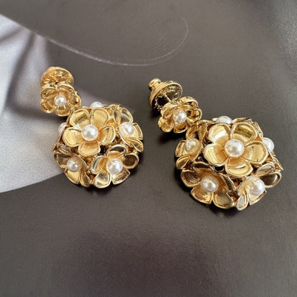 Oscar de la Renta Exquisite Enamel Hydrangea Metal Stud Earrings