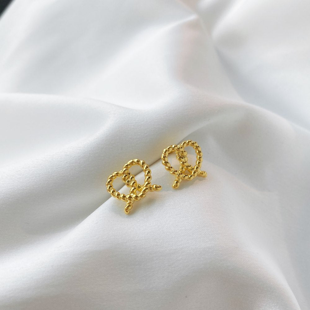 S925 Sterling Silver twine heart stud earrings