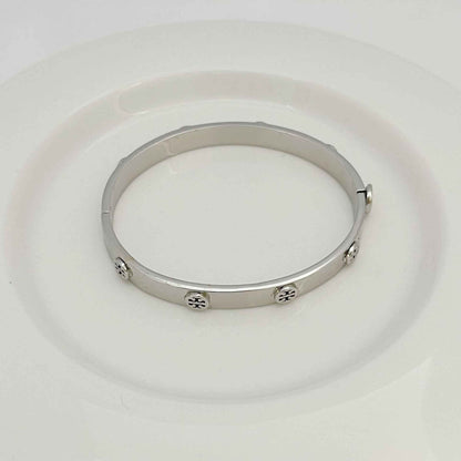 欧美时尚轻奢通勤小众设计镀18K金凸标精美气质金属手镯