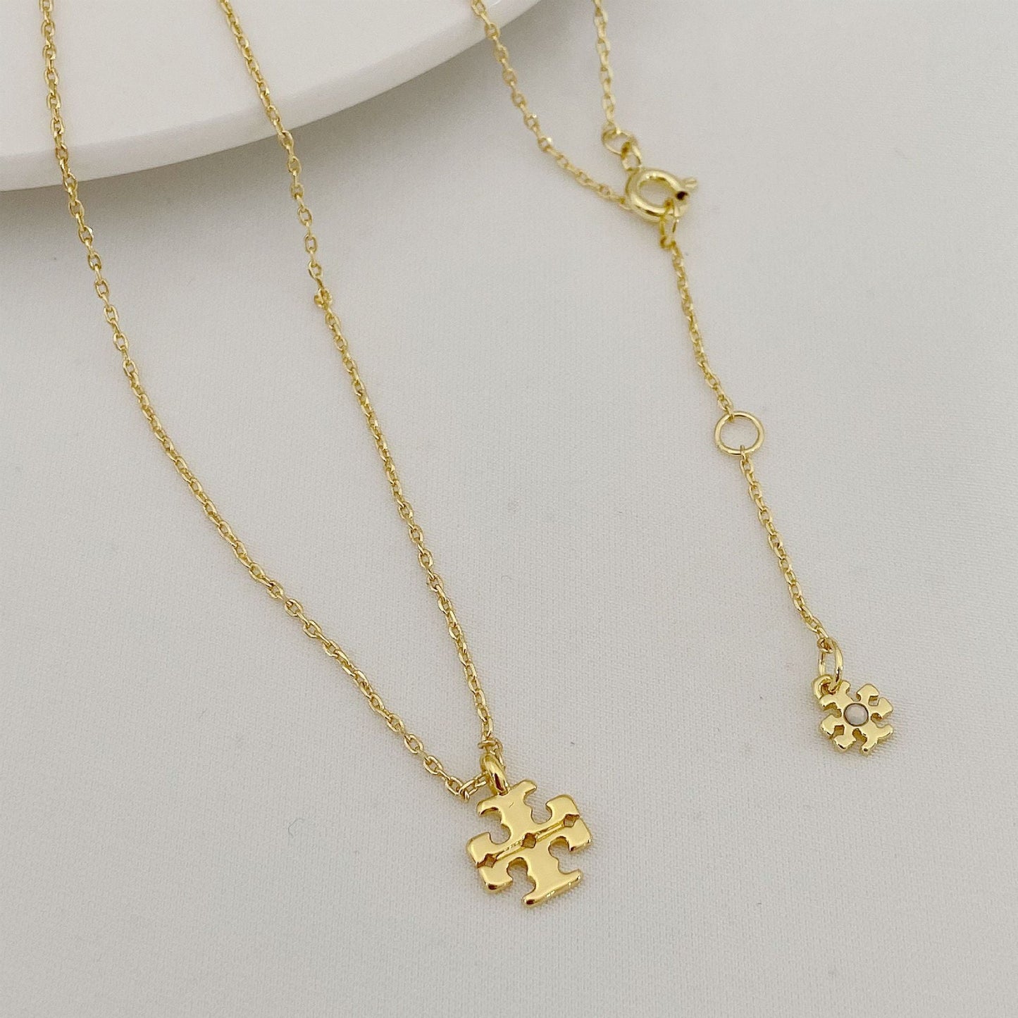 Tory Burch Minimalist Polished Logo Pendant Necklace