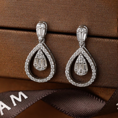 teardrop diamond stud earrings