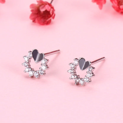 simple stud diamond earrings