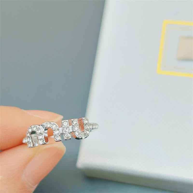 缪家新款气质可爱超闪镶钻开口戒指精致轻奢高级感百搭时尚戒指饰