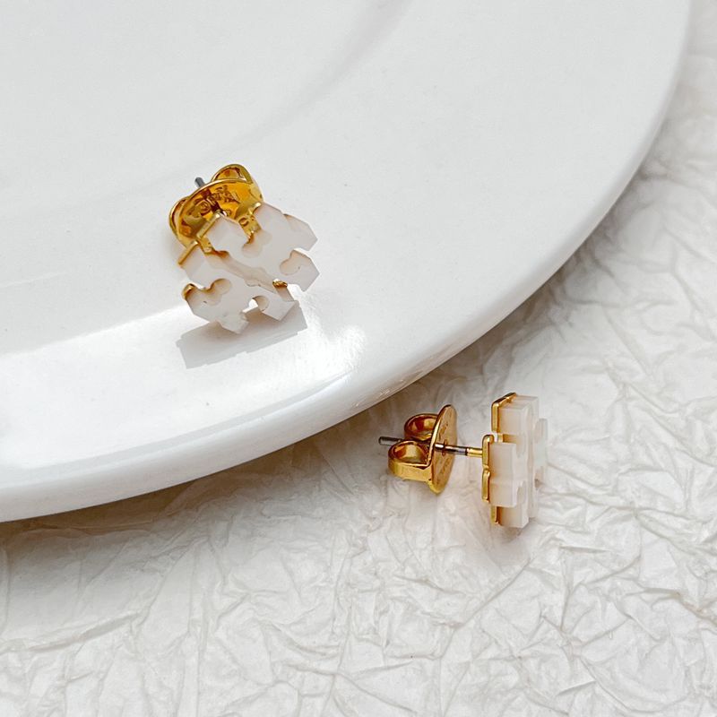 Tory Burch Natural Shell Logo Exquisite Stud Earrings women