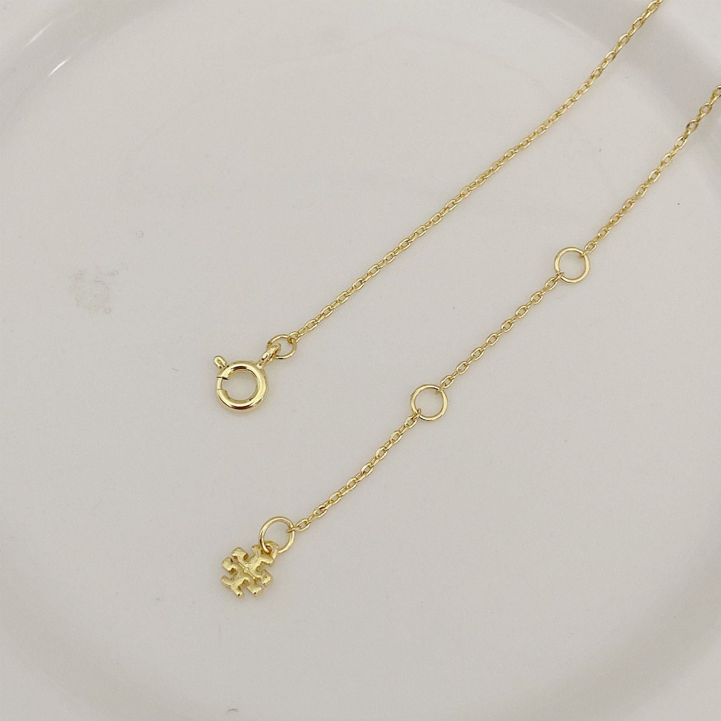 Tory Burch Minimalist Polished Logo Pendant Necklace