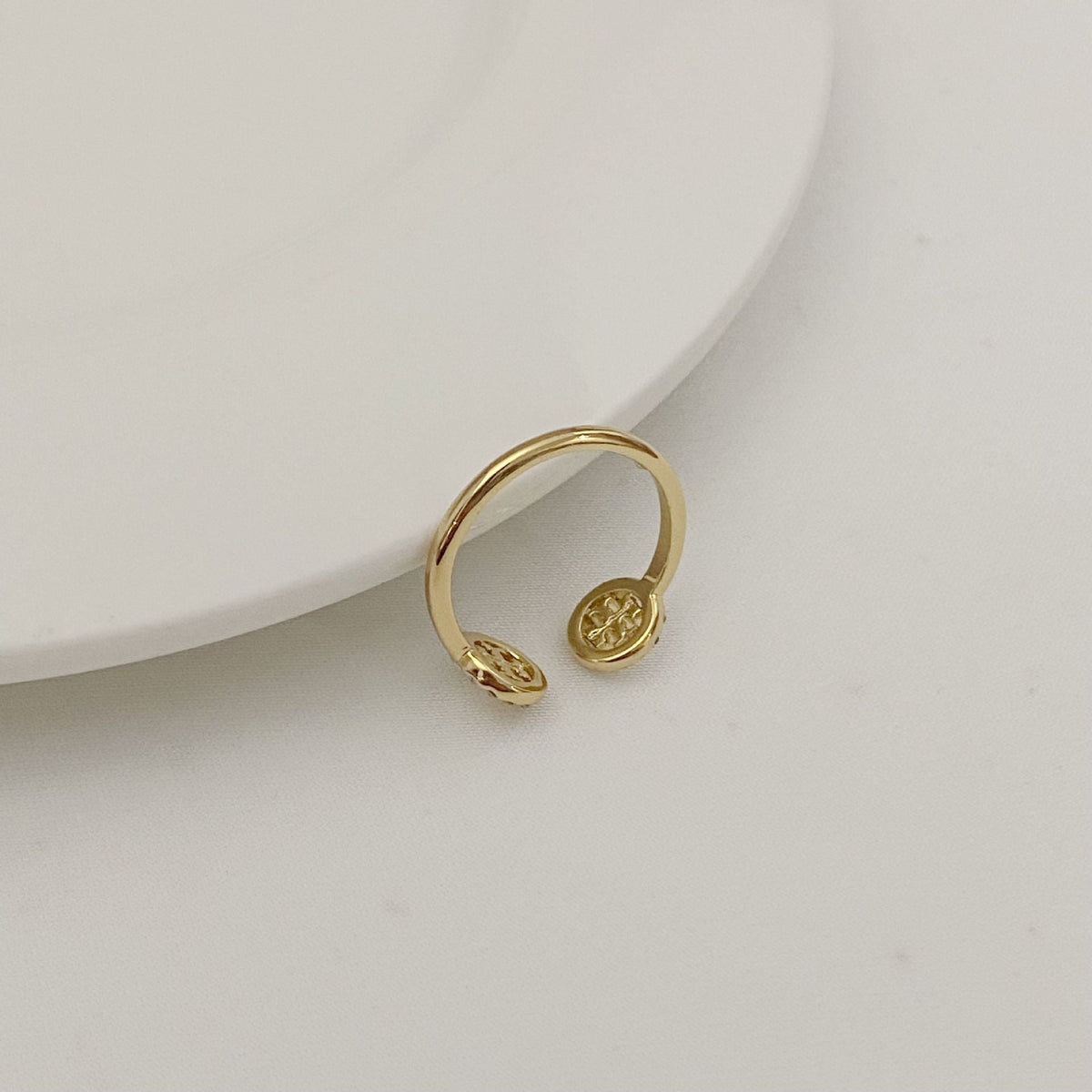Tory Burch Fashion Rhinestone Round Logo Ring