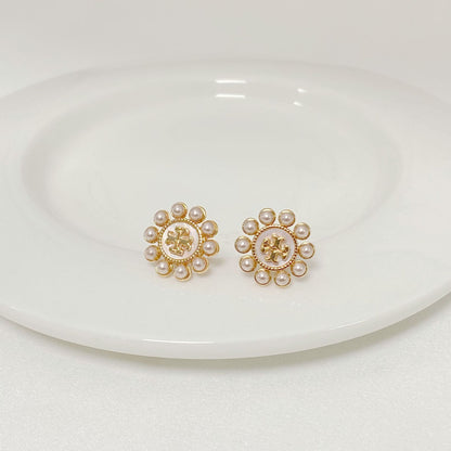 Tory Burch Gentle and Sweet Pearl Sunflower Round Stud Earrings