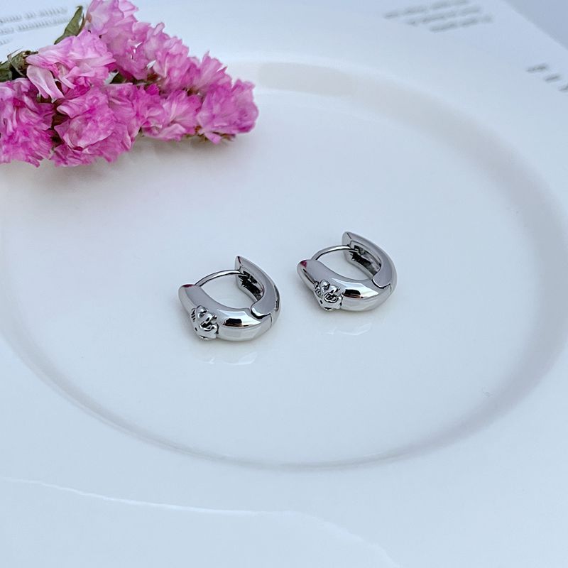 Tory Burch Chic Petite Smooth-Finish U-Shaped Metal Earrings