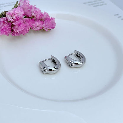 Tory Burch Chic Petite Smooth-Finish U-Shaped Metal Earrings