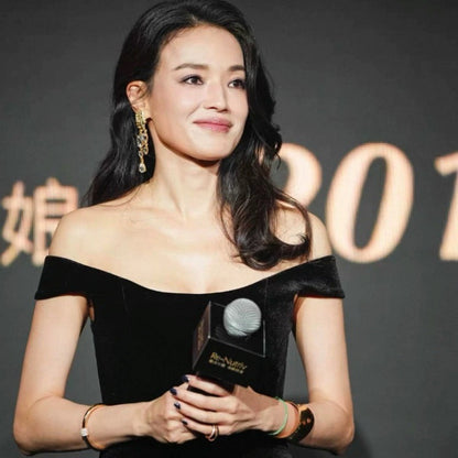 Oscar de la Renta Asymmetrical Teardrop Crystal Tassel Earrings (Studs & Clip-ons)