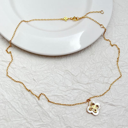 Tory Burch  Fresh and Natural Shell Cutout Four-Leaf Clover Necklace