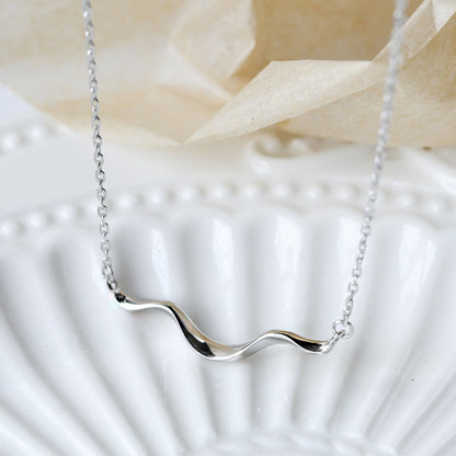Undulating Bar Necklace


