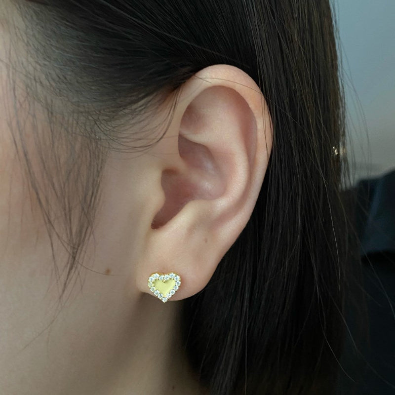 Sparkling Gold Heart Studs with Yellow Center

