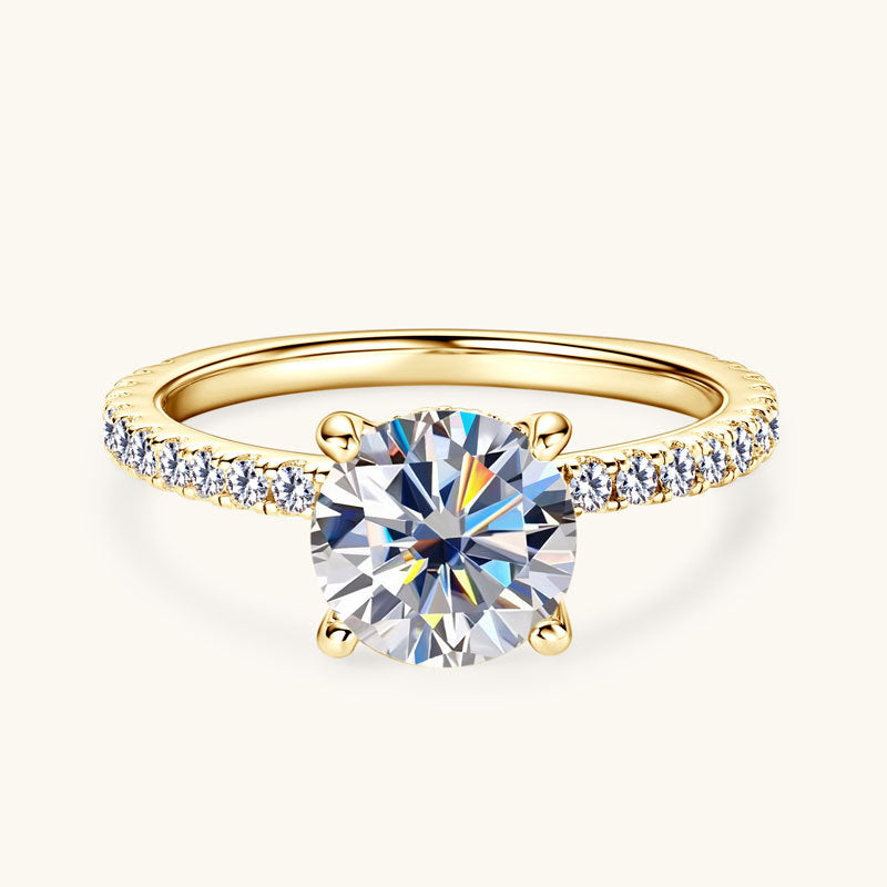 Round Brilliant Engagement Ring