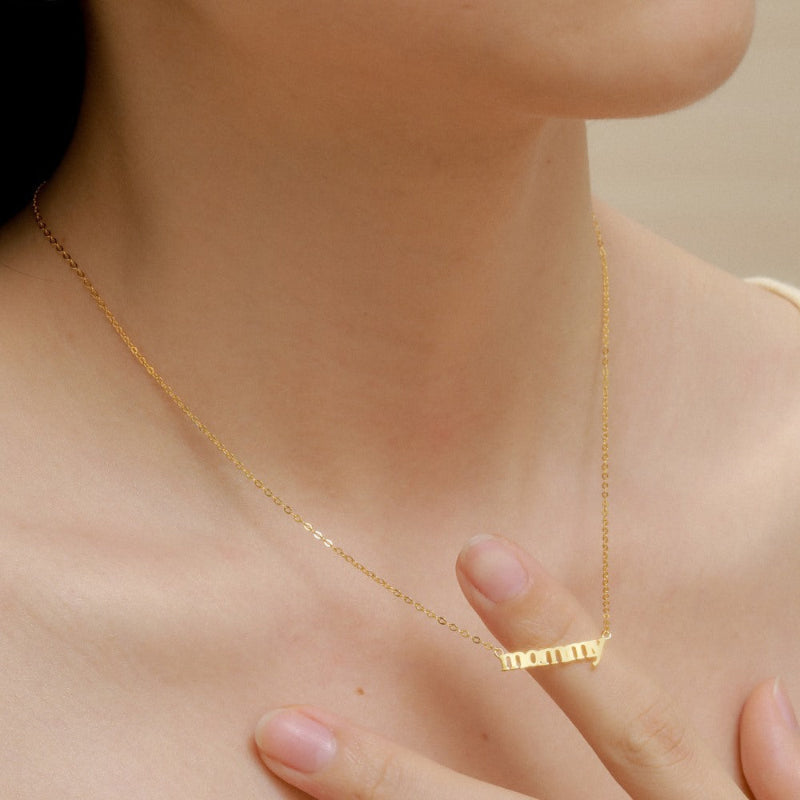 Dainty "Mommy" Pendant Necklace

