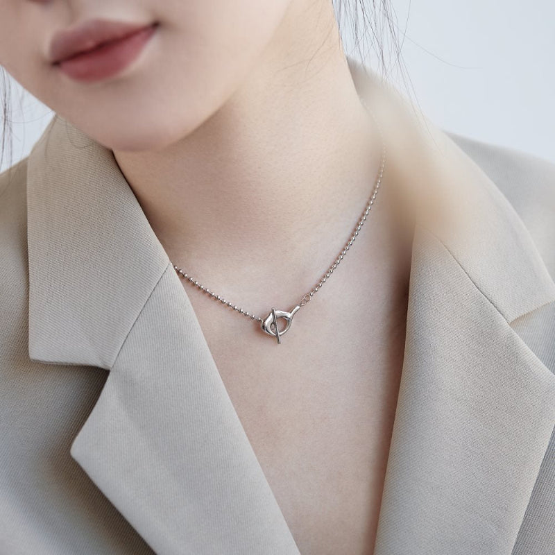 Minimalist T-Bar Fastener Necklace

