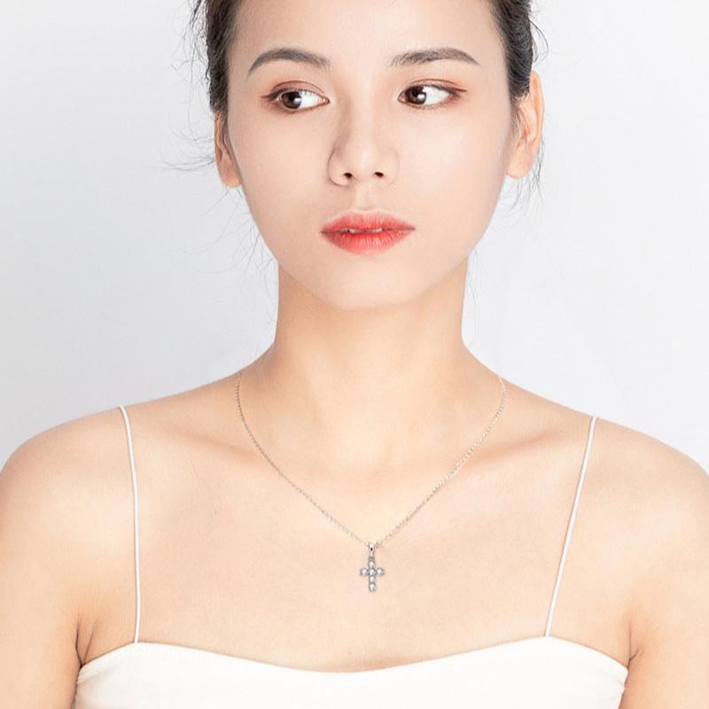 Brilliant Cut Moissanite Cross Necklace (3ex)

