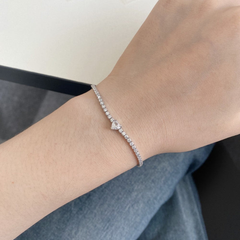 Diamond Simulant Heart Bracelet

