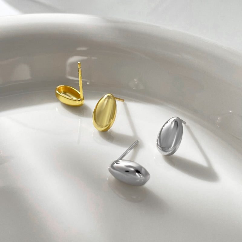 Polished Oval Studs

