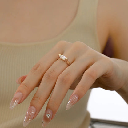 Shimmering Diamond Wedding Ring