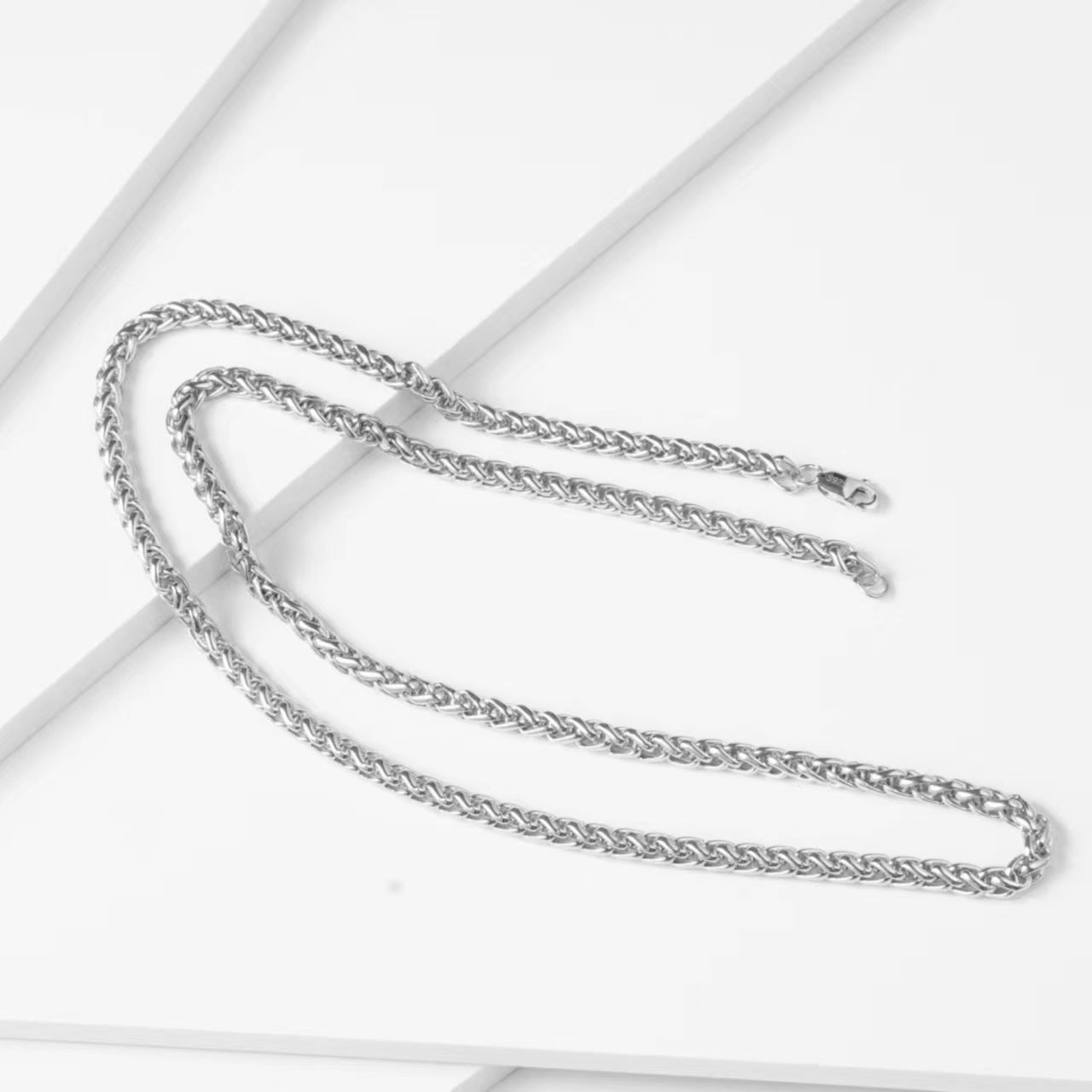 Sleek Wheat Chain Necklace