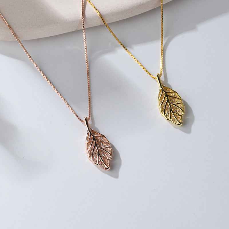 Sparkling Leaf Pendant Necklace