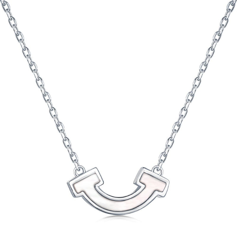 Lustrous Shell Inset Necklace

